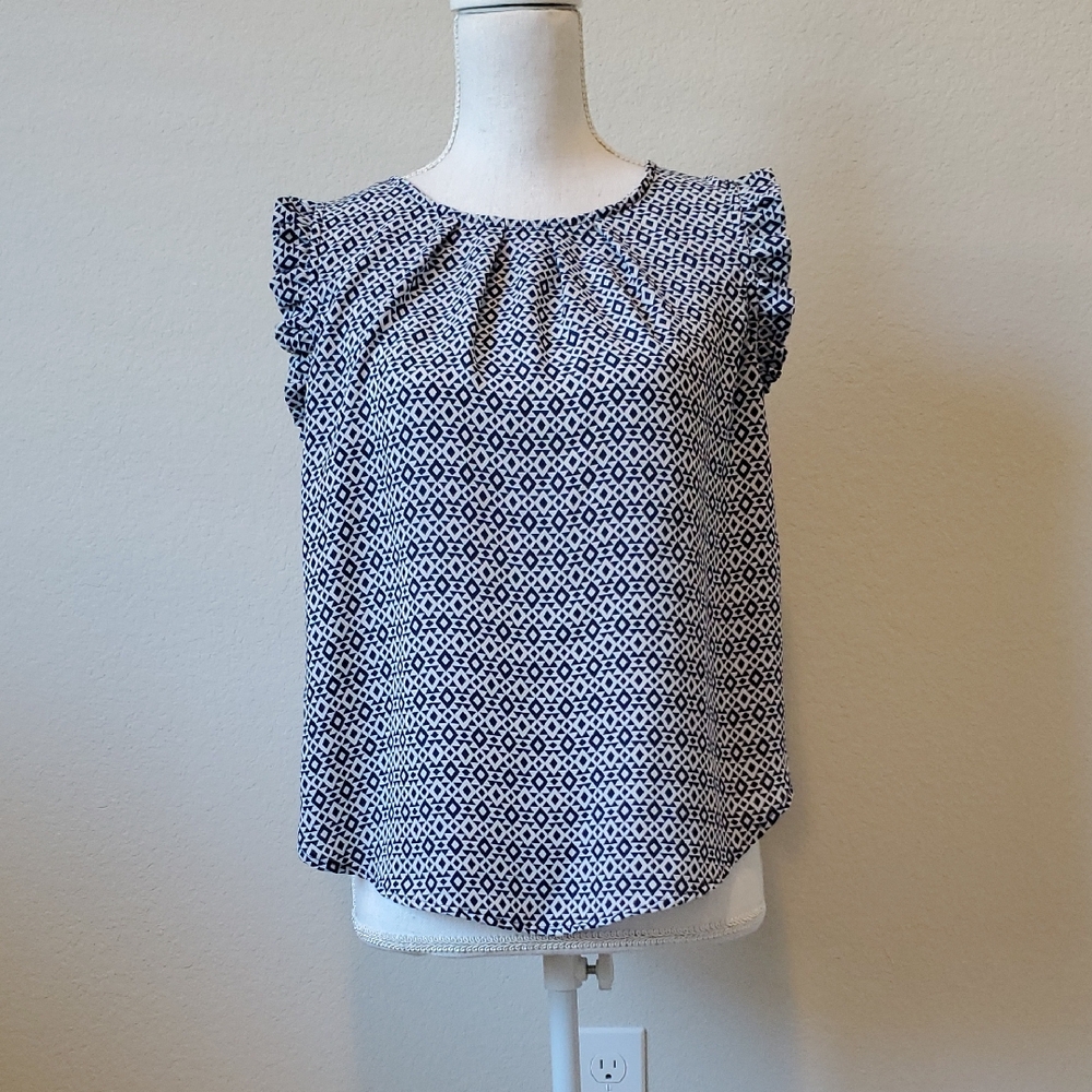 (3 For $20) Forever 21 Navy and White Geometric Ruffle Sleeve Top